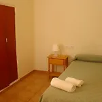 Casa de hóspedes Mova 2*