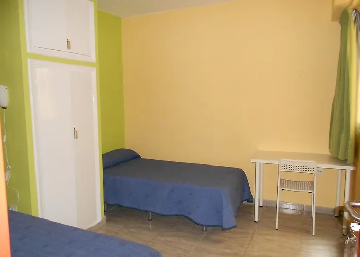 Mova 2* 圣克鲁斯-德特内里费